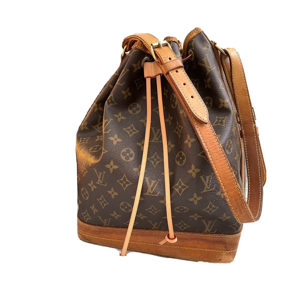 Authentic Louis Vuitton Neo Handbag  Monogram GM